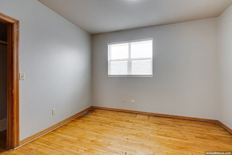 undefined apartments for rent - image - large (8).jpg