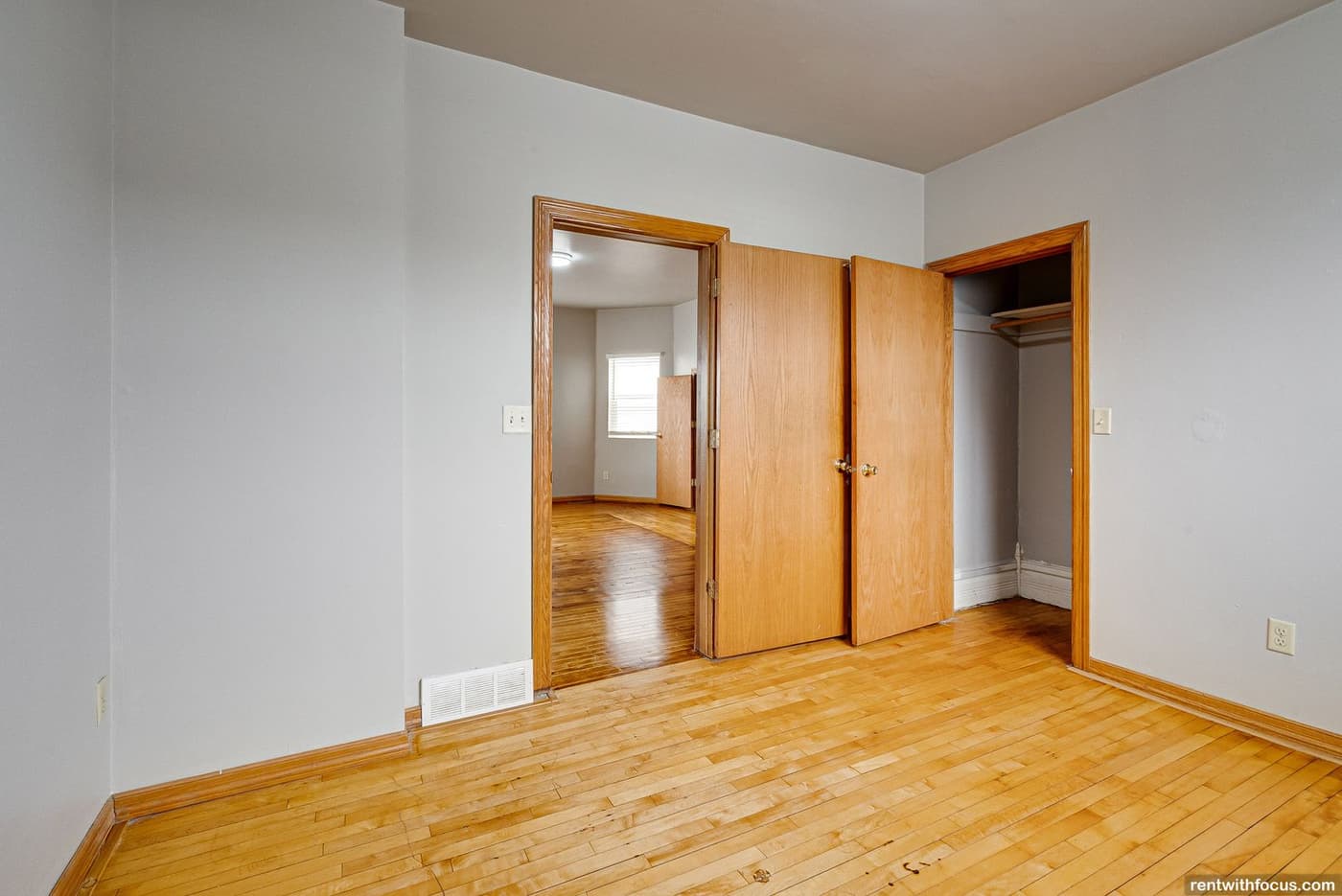 undefined apartments for rent - image - large (9).jpg - 0