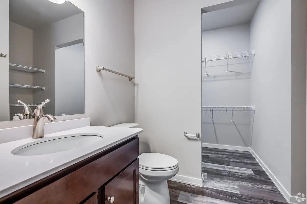 Green Bay apartments for rent - Property image - Duck Creek Landing Apartments - 3