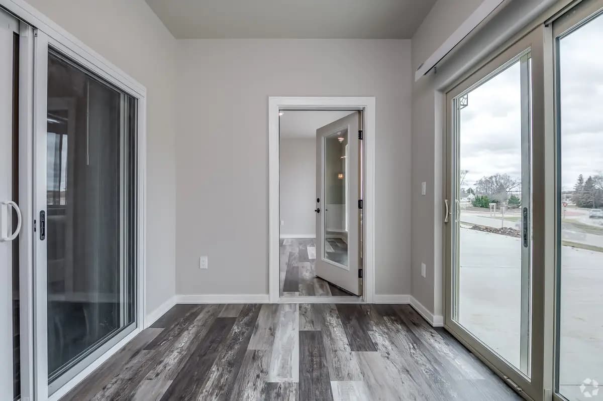 Green Bay apartments for rent - Property image - Duck Creek Landing Apartments - 2