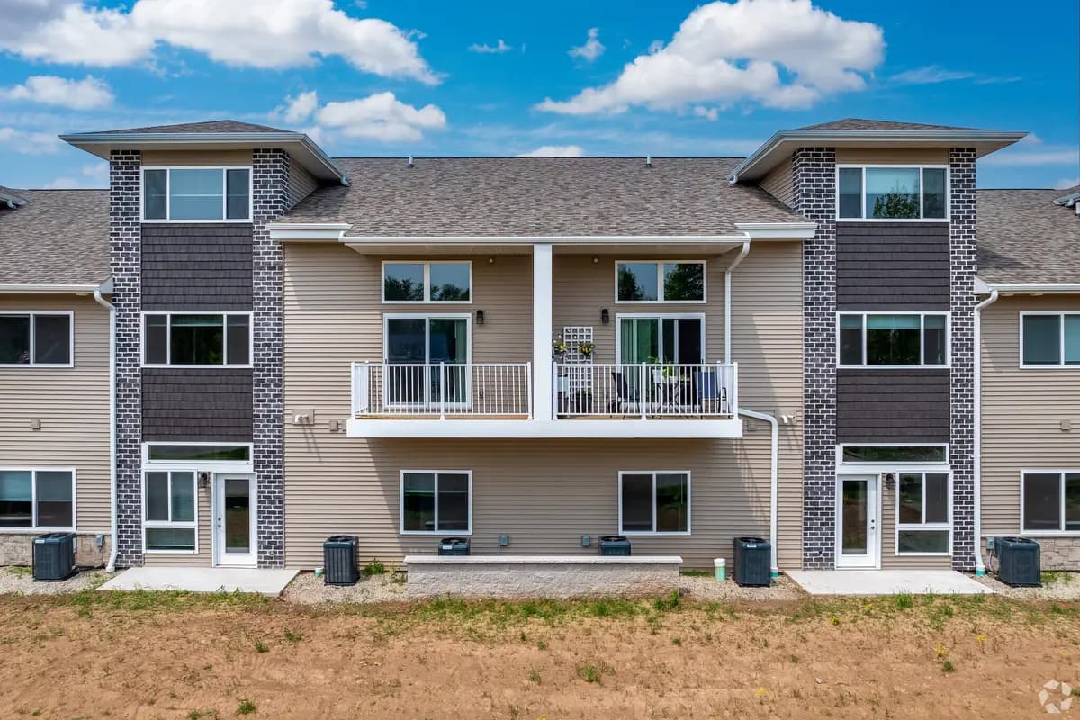 Green Bay apartments for rent - Property image - Duck Creek Landing Apartments - 1
