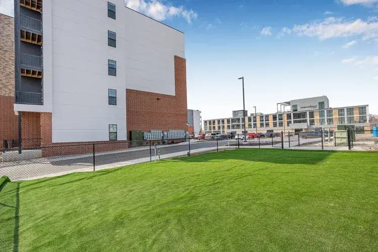Green Bay apartments for rent - image - imgi_45_IU9A1537+Mike.webp