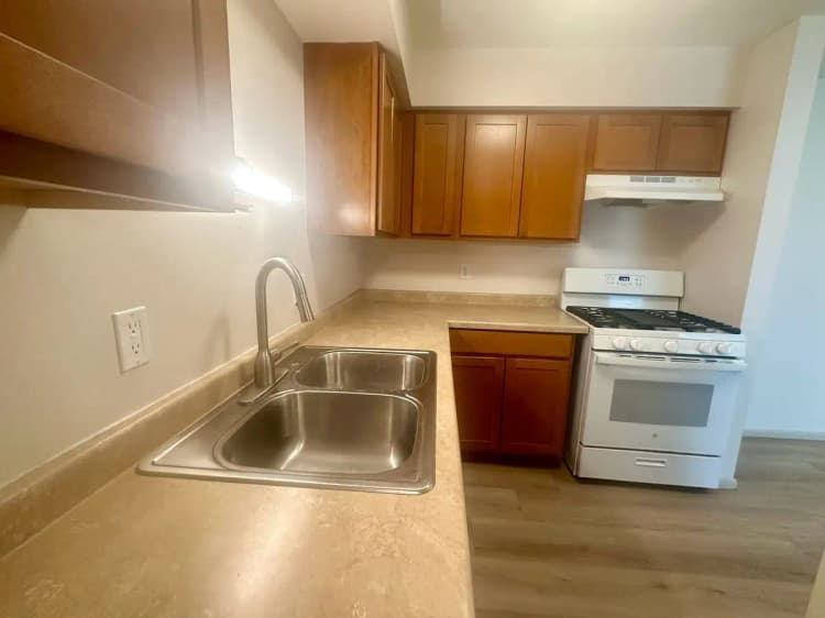 Green Bay apartments for rent - image - large (3).jpeg