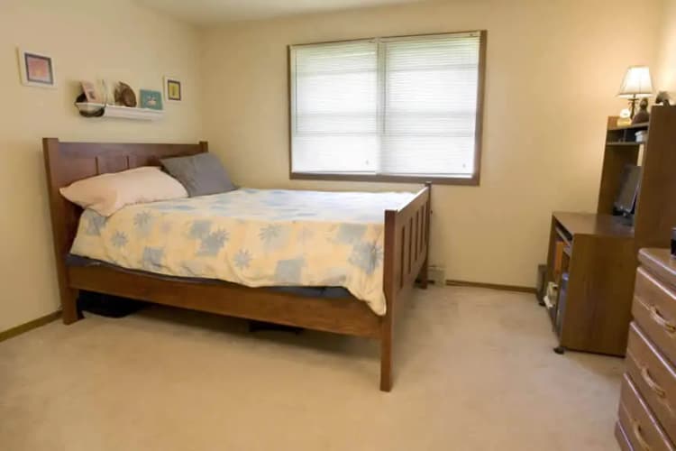 Green Bay apartments for rent - image - Apartment1004-8-Bedroom-scaled-1.jpg
