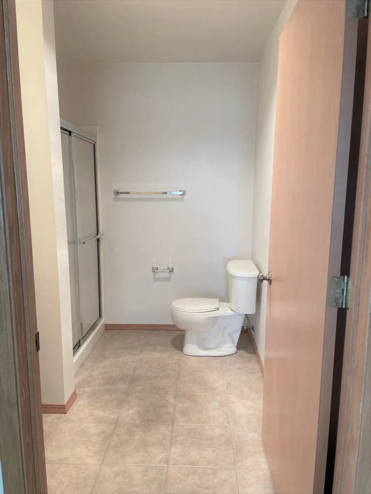 Green Bay apartments for rent - image - bath08252111073611893.jpg