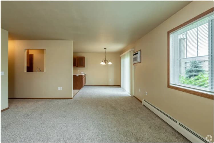 Green Bay apartments for rent - image - living.jpg