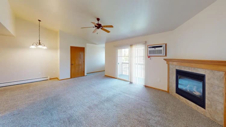 Green Bay apartments for rent - image - Living-Room (6).jpg