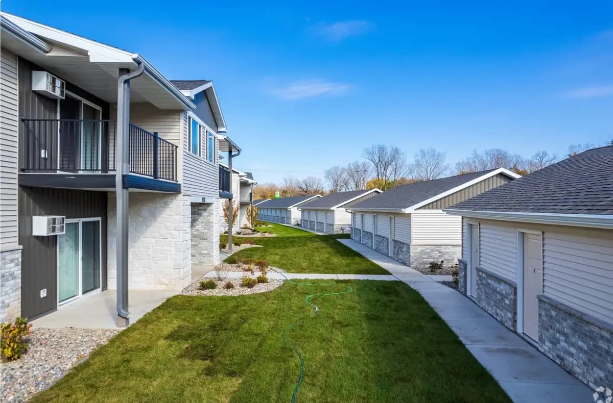 Green Bay apartments for rent - image - TS exterior 311112112351218593.jpg