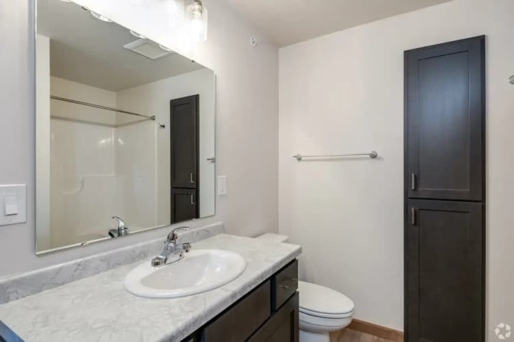 Green Bay apartments for rent - image - TS new bath11112112351708393.jpg