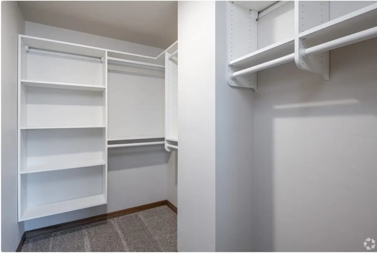 Green Bay apartments for rent - image - TS new closet11112112351855693.jpg