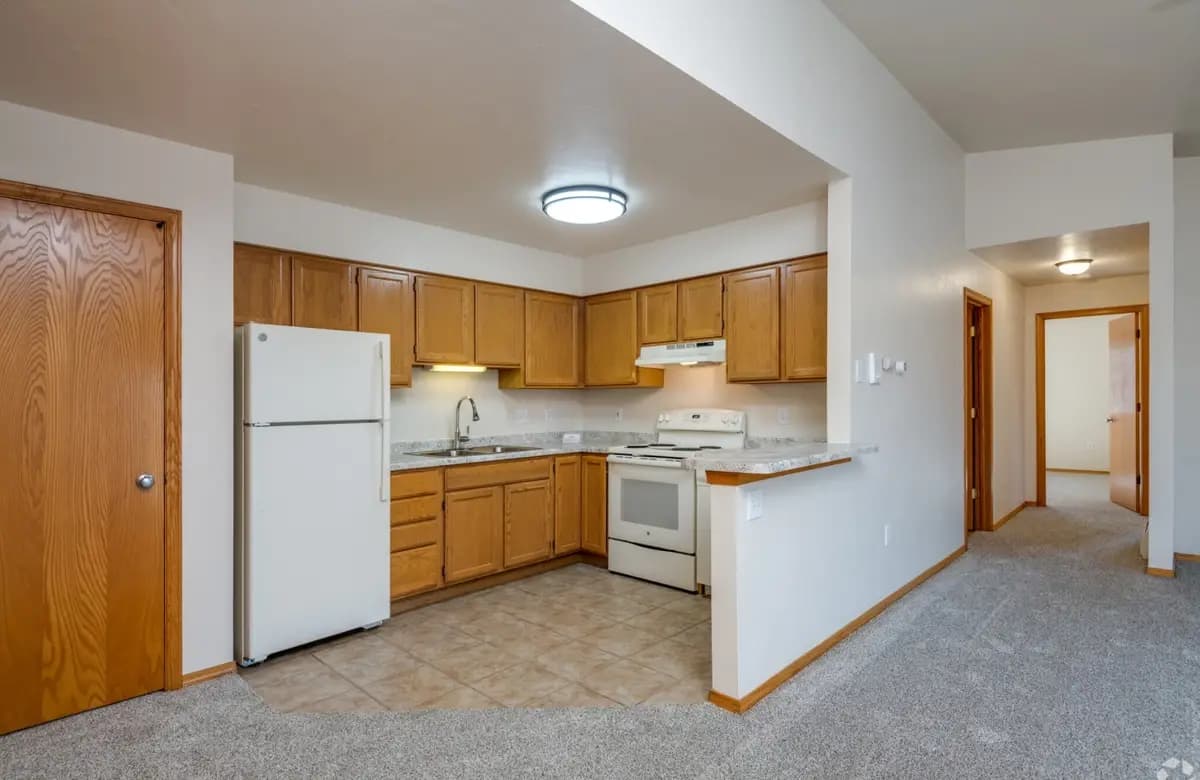 Green Bay apartments for rent - image - TS old kit11112112351804593.jpg
