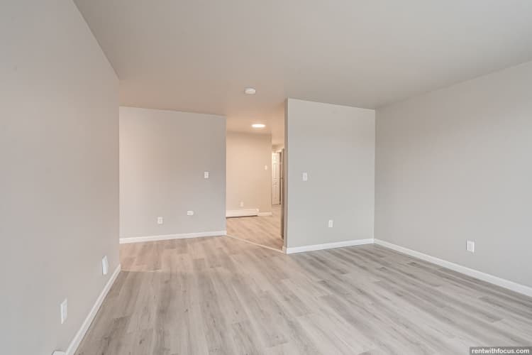 Green Bay apartments for rent - image - large.jpg_14.jpeg