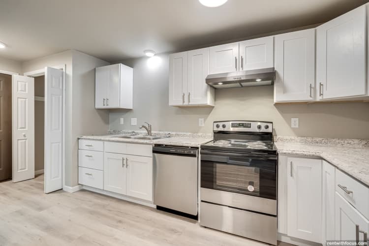 Green Bay apartments for rent - image - large.jpg_15.jpeg