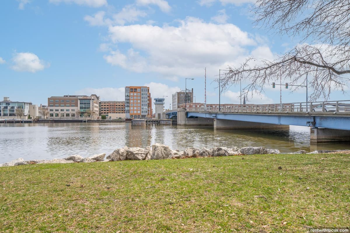 Green Bay apartments for rent - image - large (17).jpg
