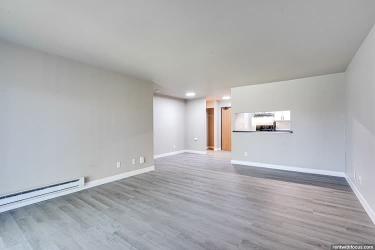 Green Bay apartments for rent - image - large (5).jpg