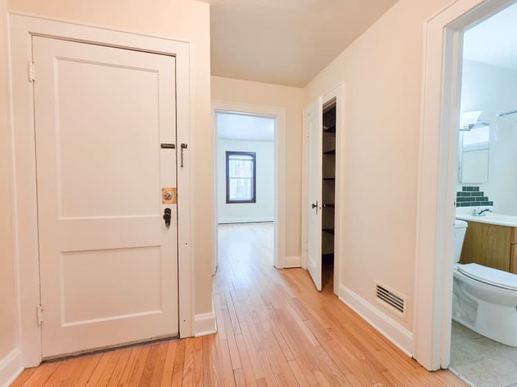 undefined apartments for rent - image - large (11).jpg
