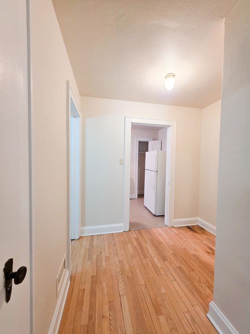 undefined apartments for rent - image - large (12).jpg