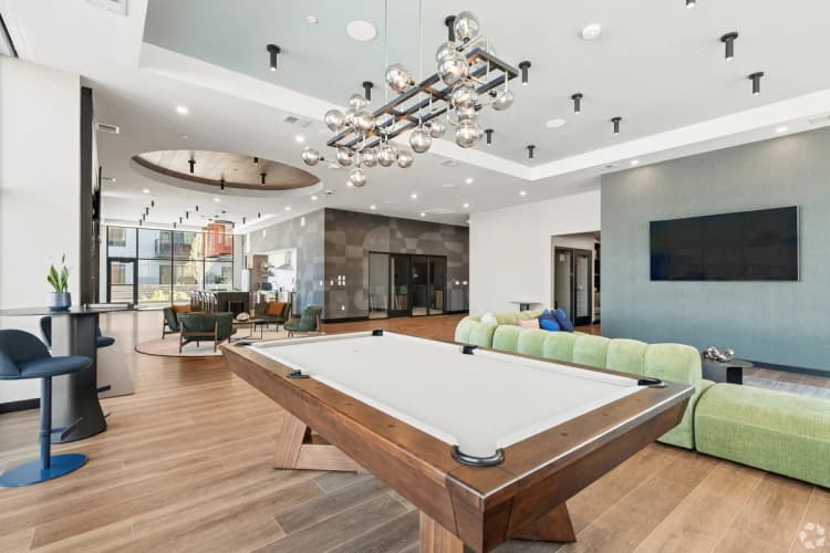 Green Bay apartments for rent - image - Billiard Lounge