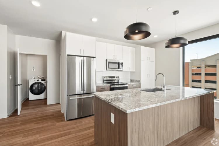 Green Bay apartments for rent - image - Aurora Kitchen