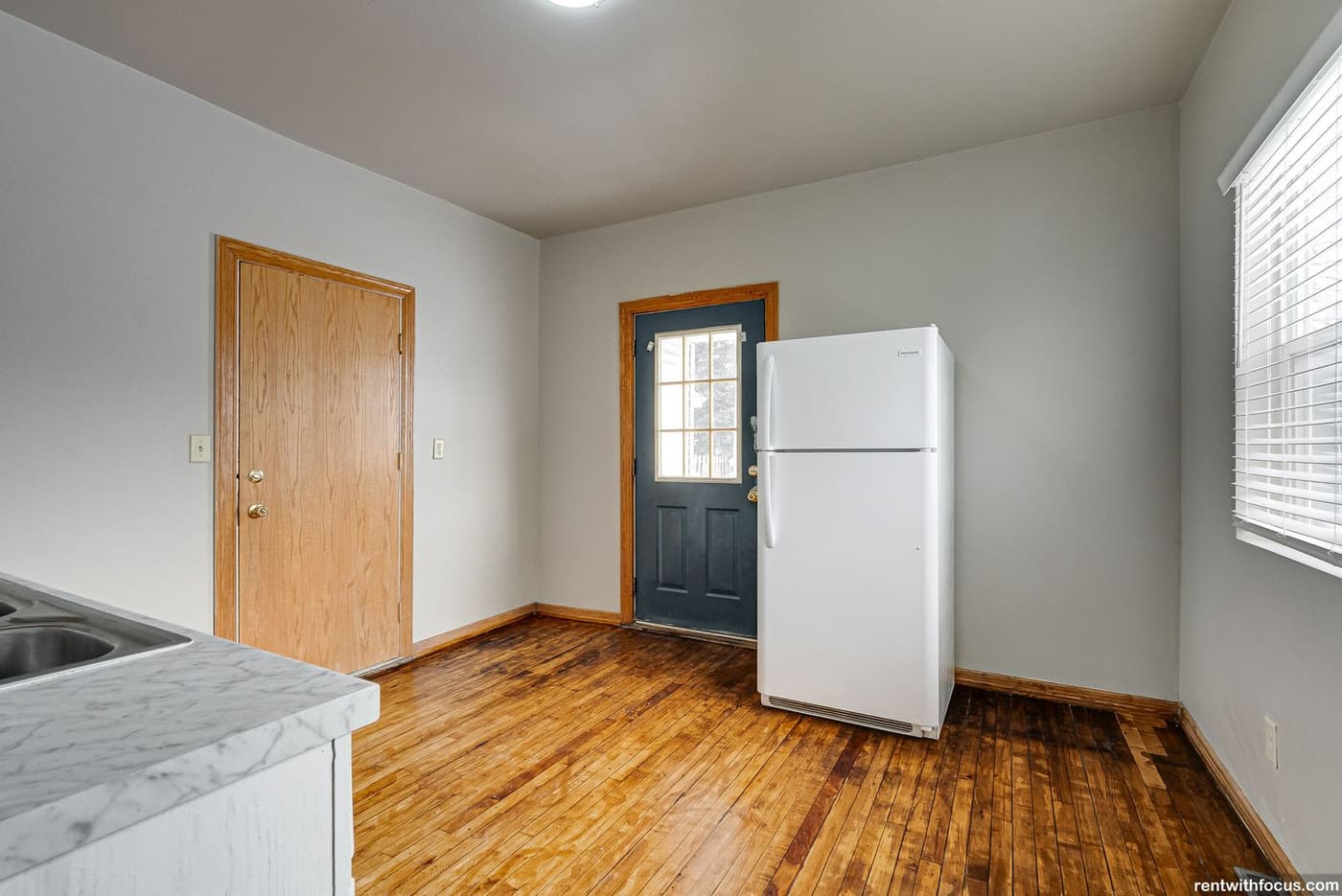 Green Bay apartments for rent - Property image - 618 N. Ashland - 2
