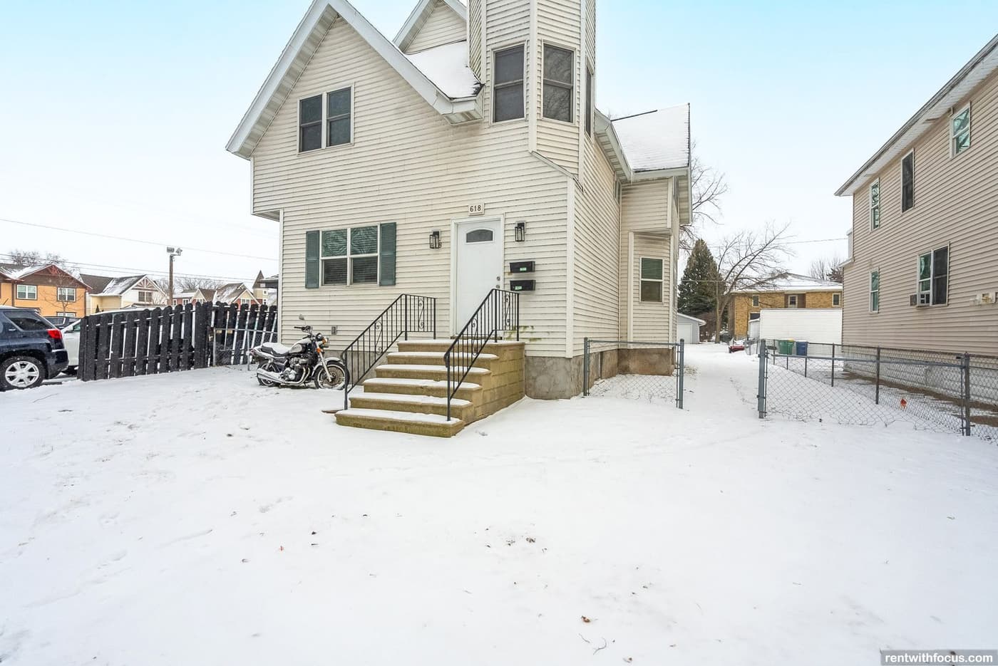 Green Bay apartments for rent - Property image - 618 N. Ashland - 1