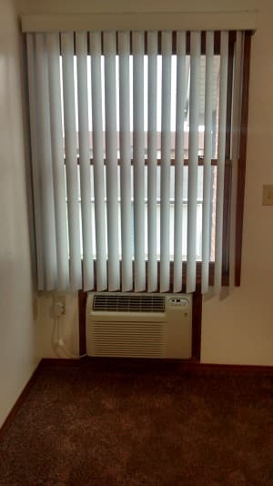 Green Bay apartments for rent - Property image - 1446-52 Seville Dr. - Bellevue - 2