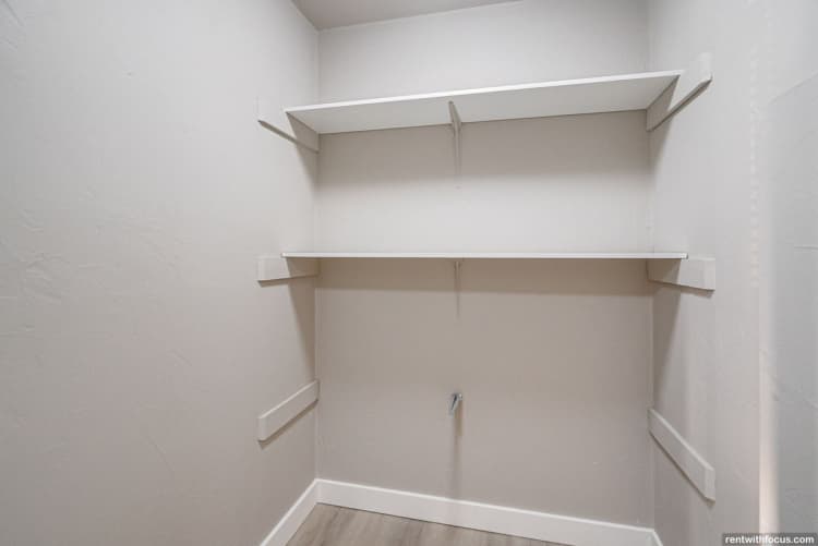Green Bay apartments for rent - image - large (44).jpg