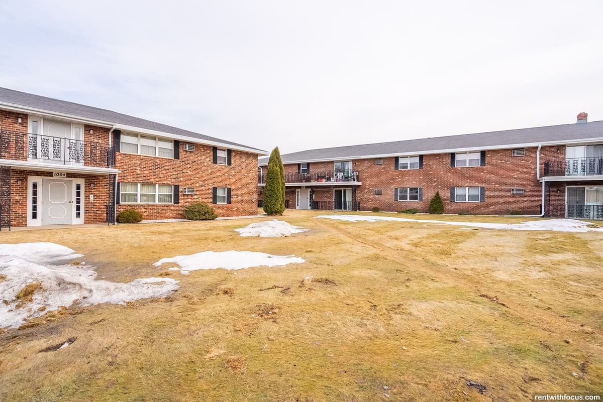 Green Bay apartments for rent - Property image - Parkway Collective - 2