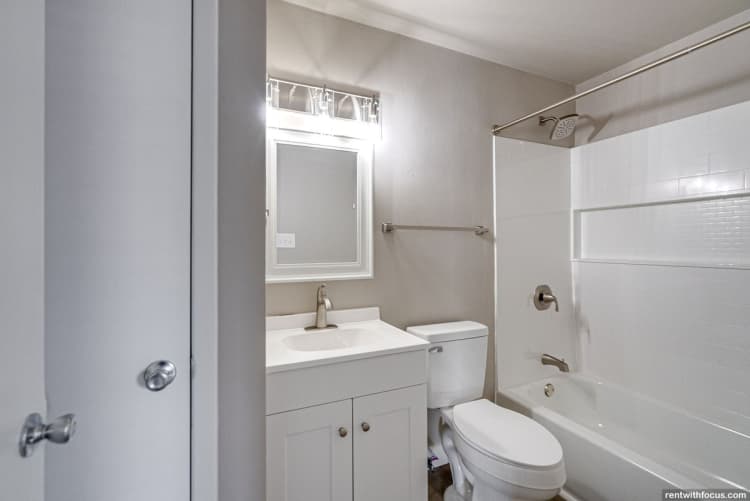 Green Bay apartments for rent - image - large (6).jpg