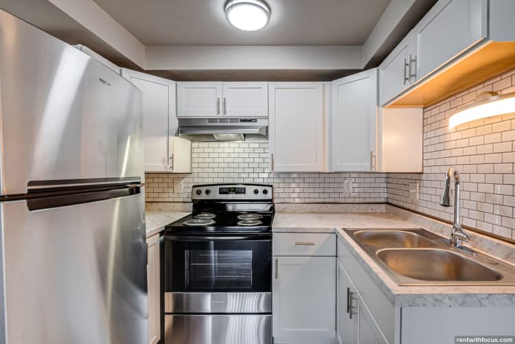 Green Bay apartments for rent - image - large (68).jpg