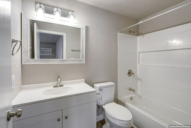 Green Bay apartments for rent - image - large (74).jpg