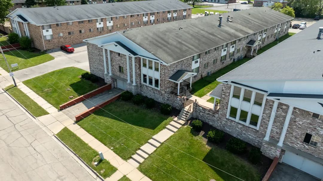 Green Bay apartments for rent - Property image - Georgetown Apartments - 1