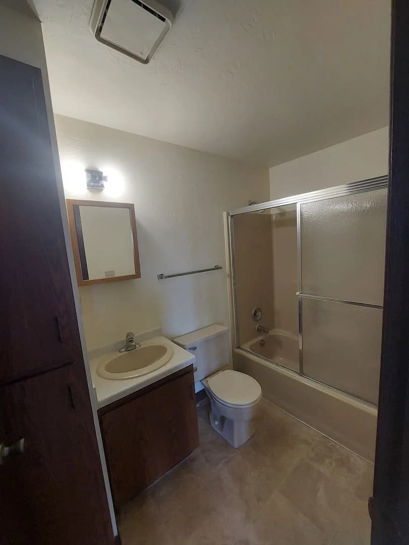 Green Bay apartments for rent - Property image - 1667 Windsor Drive - 3