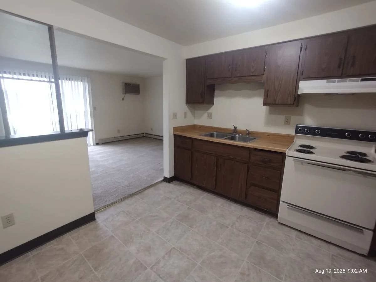Green Bay apartments for rent - Property image - 1698 Westminster Drive - 1