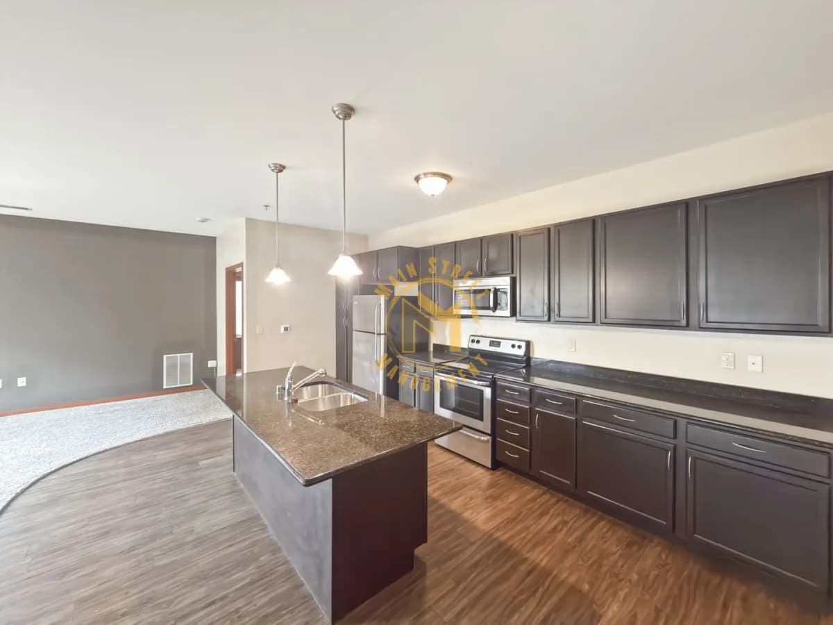 Green Bay apartments for rent - Property image - Citydeck Landing - 3