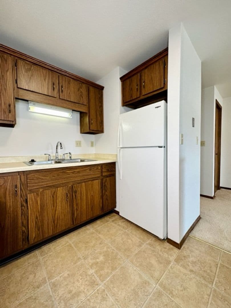 undefined apartments for rent - image - large (7).jpg