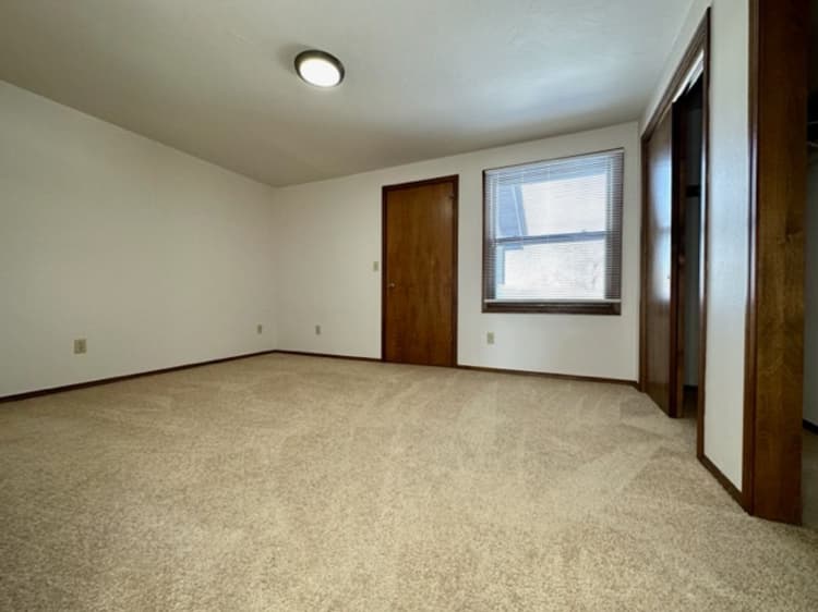 undefined apartments for rent - image - large (9).jpg