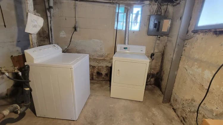 undefined apartments for rent - image - large (2).jpg